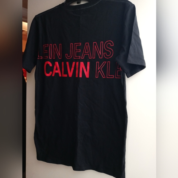 Clalvin Klein Black Graphic Tee - Picture 2 of 2